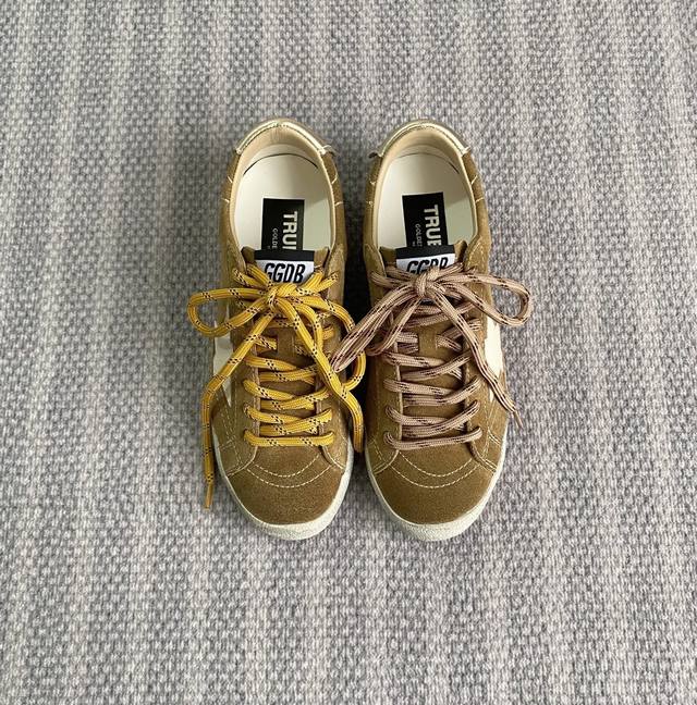 正确版 跑量价 25 春夏 全新小脏鞋无论是搭配休闲装 还是为Miu味极重鞋带增添亮点 都能轻松驾驭不妨选择一双 Zp开模全新鞋底 鞋面：定制进口小牛皮 牛绒