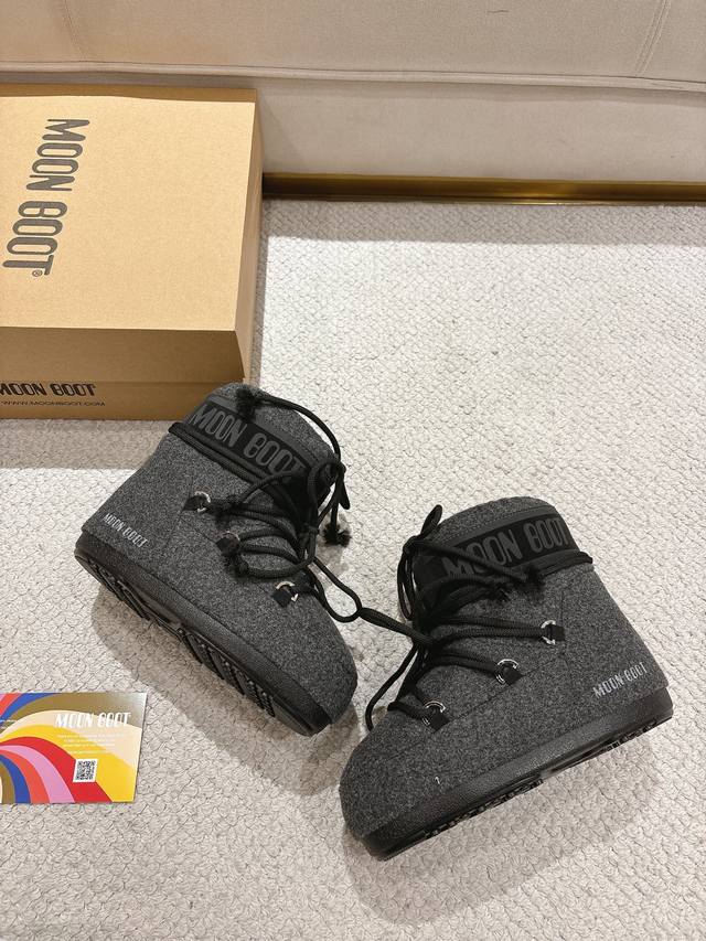独家顶级｜全新升级 Moon Boot 2025秋冬爆款雪地靴来袭！别再只盯着Ugg啦，时髦精们早就换上这款 丑萌月亮靴 啦 忘了Ugg吧！这款曾经风靡千禧年的