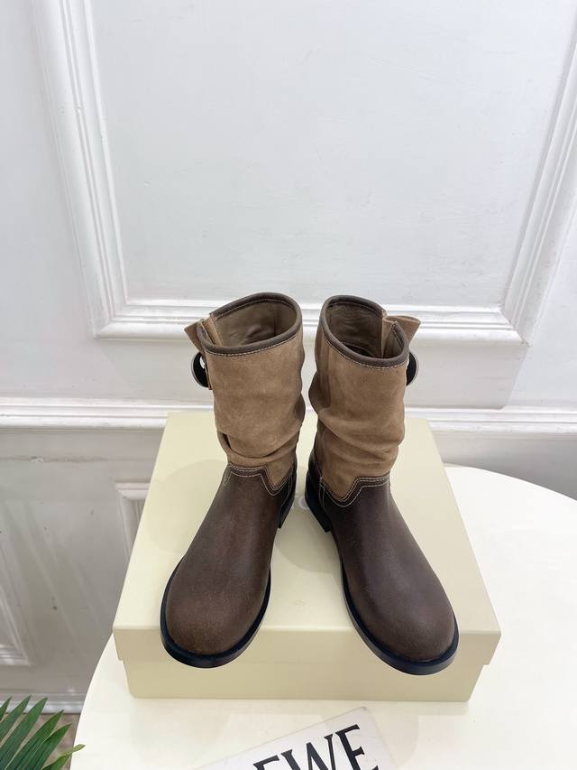 Unfolio 25 秋冬新品 复古皮带扣拼色短靴 长靴 作为这两年最受欢迎的鬼才设计师品牌，设计简单、奢华的质感让你爱不释手 不想满大街撞款的可以看看这个品牌