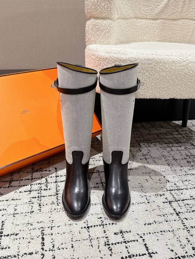 布面 皮面 #顶级版本 Hermes 爱马仕 25 Kelly扣骑士靴长靴 经典的H家族筒靴风格不会落伍 配上爱马仕特有的扣子更具大气风范 经典就是经典，经久不