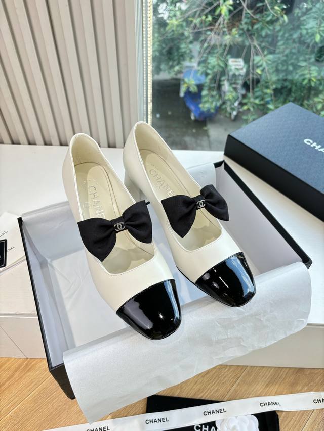 G391所见即所得代购级Chane*25S小香奈儿早春爆品编织玛丽珍单鞋 妥妥的自留款！！比经典款Slingback舒服太多啦！每个颜色上脚都很显白 的显白利器