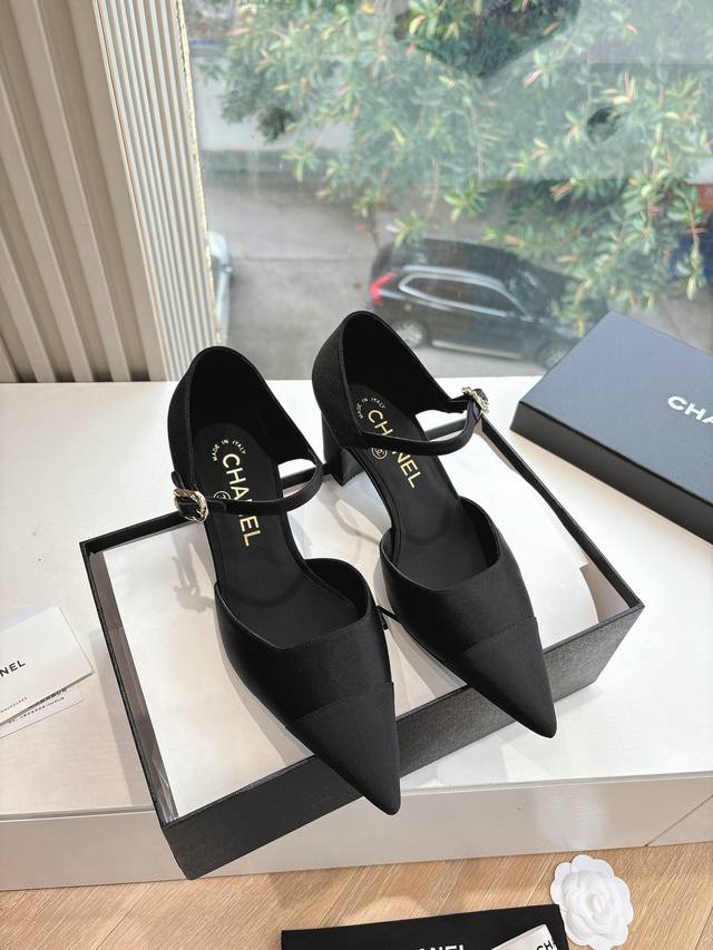 G391所见即所得代购级Chane*25S小香奈儿早春爆品编织玛丽珍包头单鞋凉鞋 妥妥的自留款！！比经典款Slingback舒服太多啦！每个颜色上脚都很显白 的