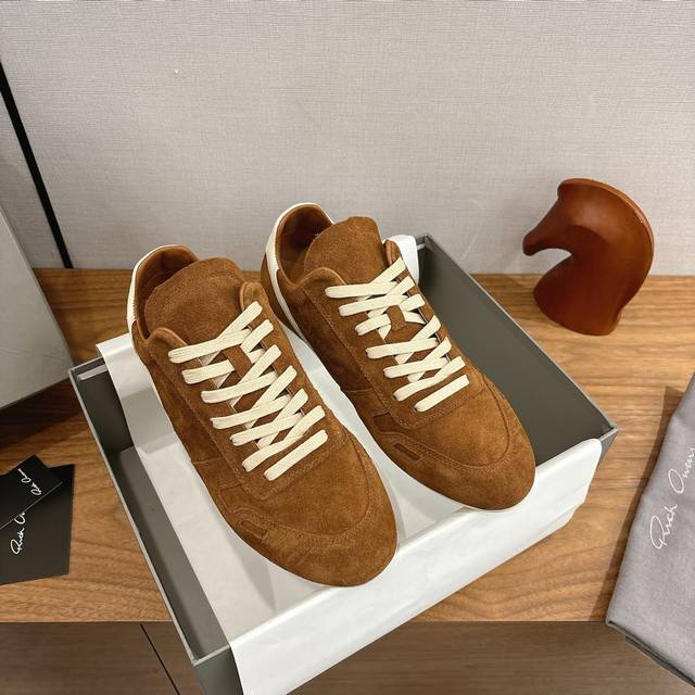 出厂女 ，男 Rick Owens 克罗心 欧文斯经典休闲 德训鞋 欧文斯全粒面小牛皮复古运动鞋休闲 暗黑系薄底 质感细腻，1:1还原刻复油边+两层垫脚、套楦工