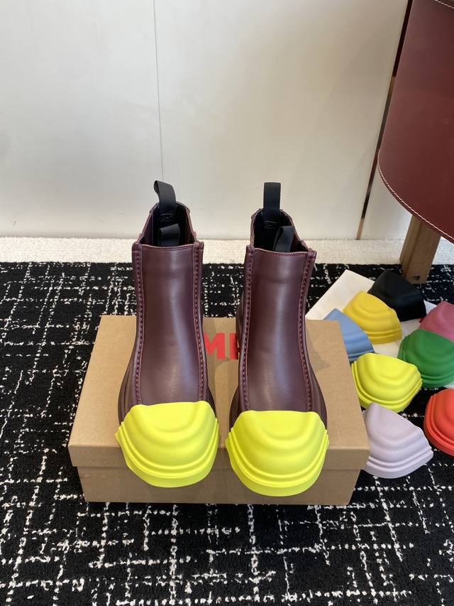 代购级 鞋头7色任意搭配 另外加鞋头80一对 Camper Karst 圆头短靴 小众好看 Camper Karst 1975年成立的西班牙品牌 淡然无极，众美