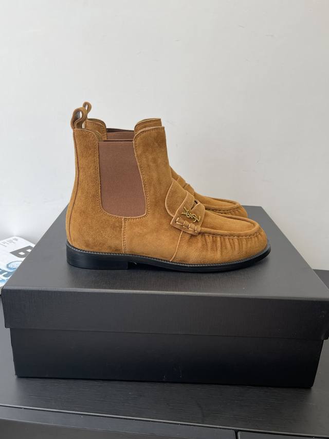 Saint Laurent 圣罗兰 25Ss最新款 布洛克英伦风 乐福鞋 短靴 2025全新升级力推单品 明星同款 上脚效果非常舒服 成品极具流行风潮 能承受时