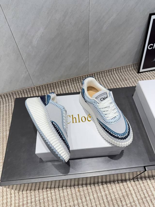 出厂: 独家顶级版本 Chioe克洛伊2025Vs秋季最新休闲爆款系列 拼色厚底休闲鞋 原版鞋底，全手工穿线，所有的位置刚刚好 ，网红爆款，顶级休闲度假系列 大
