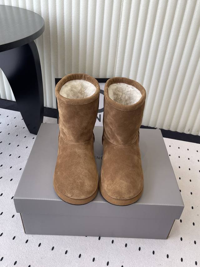 Balenciaga 巴黎世家 Skiwear最新款阿拉斯加雪地靴 正品购入开发 完美复刻 设计师推出探索时尚界对于原创与挪用的概念、以全新系列致敬传承与经典