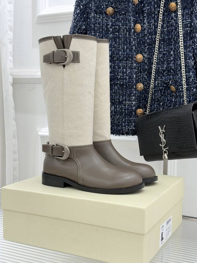 短靴 长靴 Unfolio25Wf新品复古皮带扣拼色靴系列 当复古风潮碰撞撞色美学 这系列以标志性细节与多元风格 重新定义秋冬鞋履的时尚话语权。 设计萃取西部靴