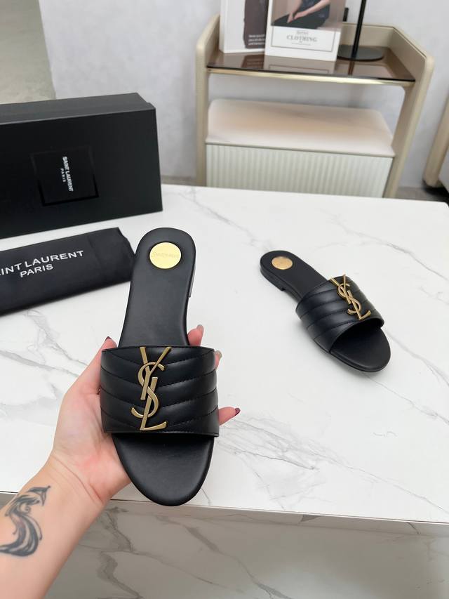 橡胶底 真皮底 p：250 款 号 ：5179 面 料：牛 皮 垫 脚： 羊 皮 码 数：35-43 42、43定做不退换 Saint Laurent 圣罗兰经