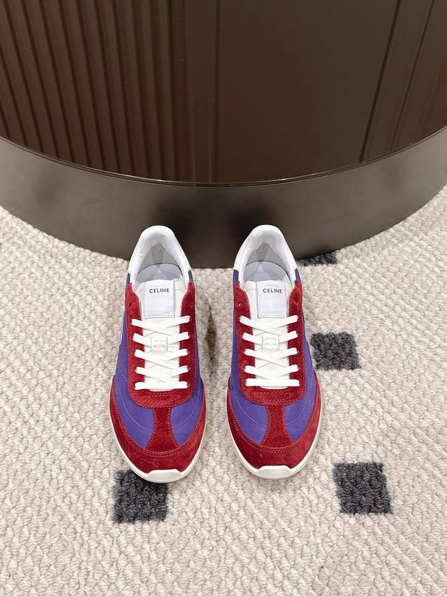 新色。码数35-40 41定做 Celine Racer女士香草色低帮运动鞋，精致地重新诠释了1970 年代的运动风格，将怀旧魅力与现代优雅融为一体。Racer