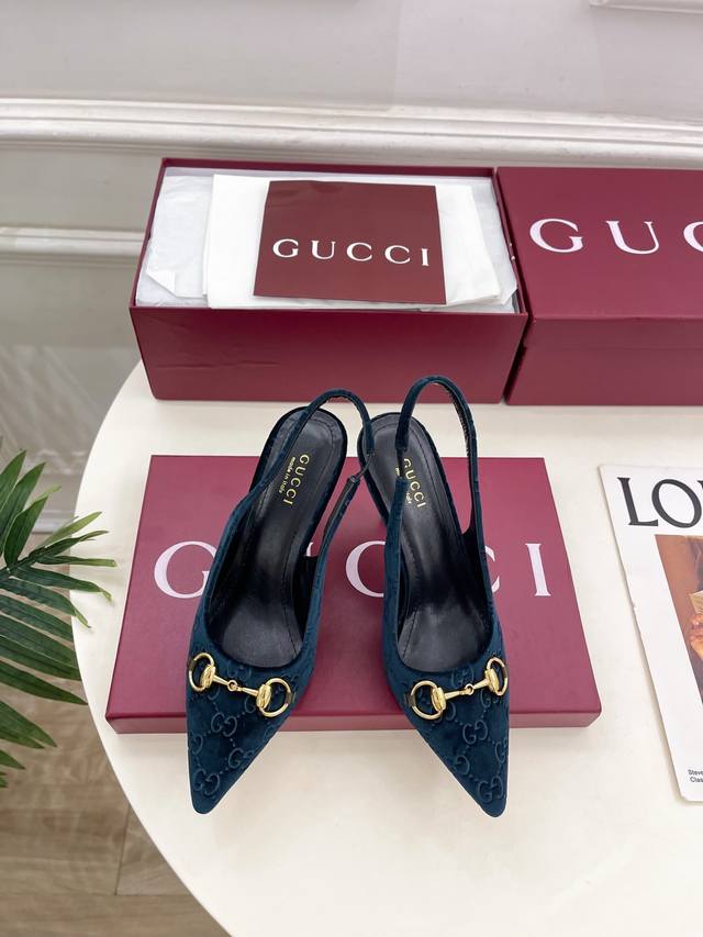 Gucci 古驰 25 2025秋冬新品经典马衔扣尖头后空高跟凉鞋 主打系列终于面世，狠货值得期待！原有的经典 创造新设计 Bs代购级别！高级感十足！国内外博主