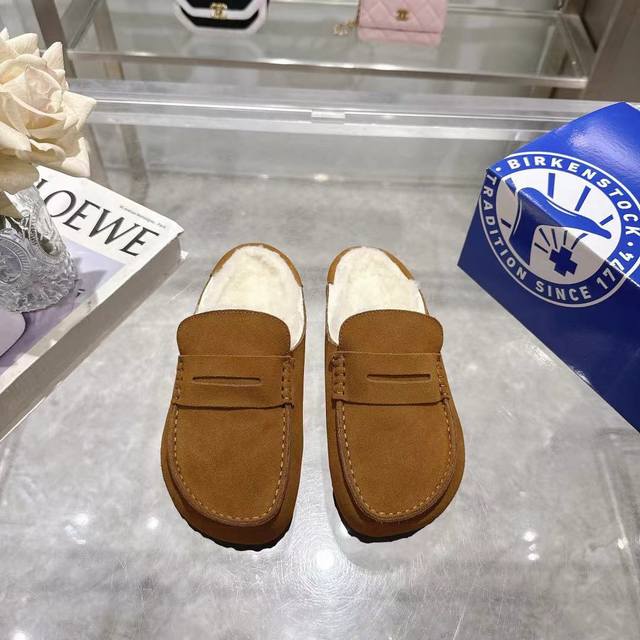 Birkenstock 勃肯 羊毛拖 日本限定版，此限量版目前只有日本能买到，新加坡，台湾都没有！进口真橡胶软木，不是低端木康底，是同红酒瓶塞一模一样的橡胶软木