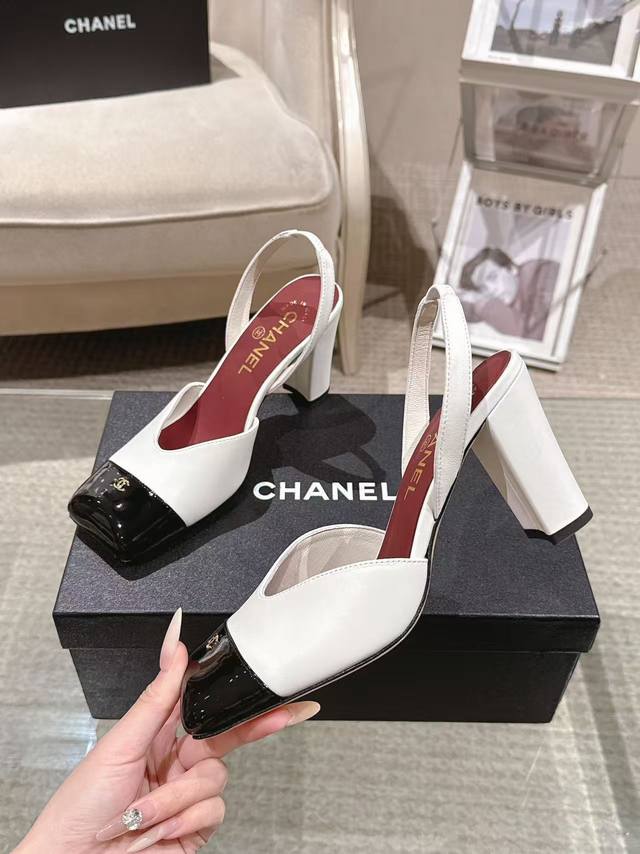 20252117-2 玛丽珍原板开发半月方头 鞋面；进口羊皮 内里；丝绸羊皮 垫脚；丝绸羊皮 大底；意大利真皮 跟高；9Cm 码数；35-390订做34-40-