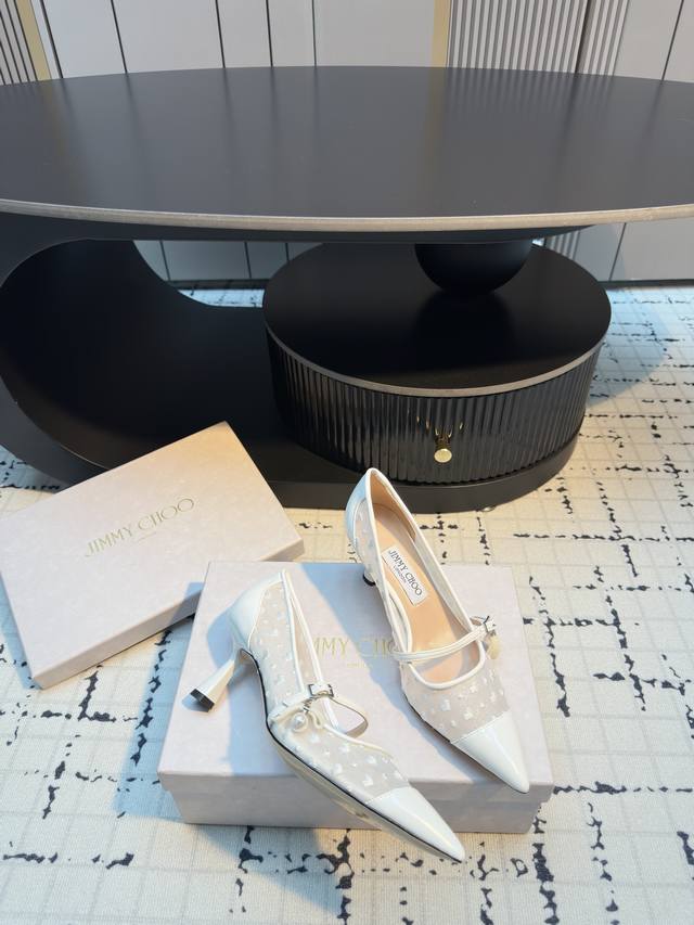 Jimmy Choo｜周仰杰经典网纱高跟鞋 超级仙的一款啊！美得让人窒息 上脚超级无敌女神范 鞋面采用进口网纱 鞋面采用原版网纱 内里垫脚全羊皮 意大利进口牛皮