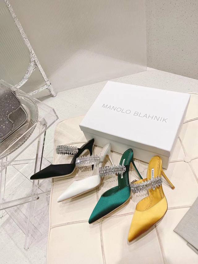 顶级版本 Manolo Blahnik 最新款 90毫米“Lurum”施华洛世奇水晶丝绸缎面穆勒鞋高跟鞋 顶级代购版本 超精致一比一零离距打造！用最好料材打造最