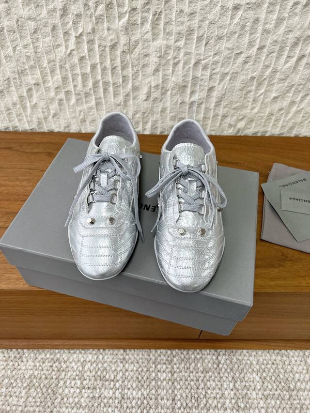 G266 Balenciaga 巴黎世家 25Ss秋冬新款 棒球鞋 休闲鞋 运动风球鞋 ｜把先锋时髦焊在脚上金属银未来感拉满 樱花粉甜酷对冲 暗黑黑气场全开 荧