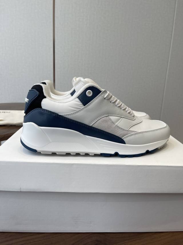 最新Bump系列 厚底 休闲 运动鞋 低帮系带运动鞋，鞋舌饰有 Saint Laurent标志，后帮饰有橡胶Saint Laurent 标志 面料 : 原版定制