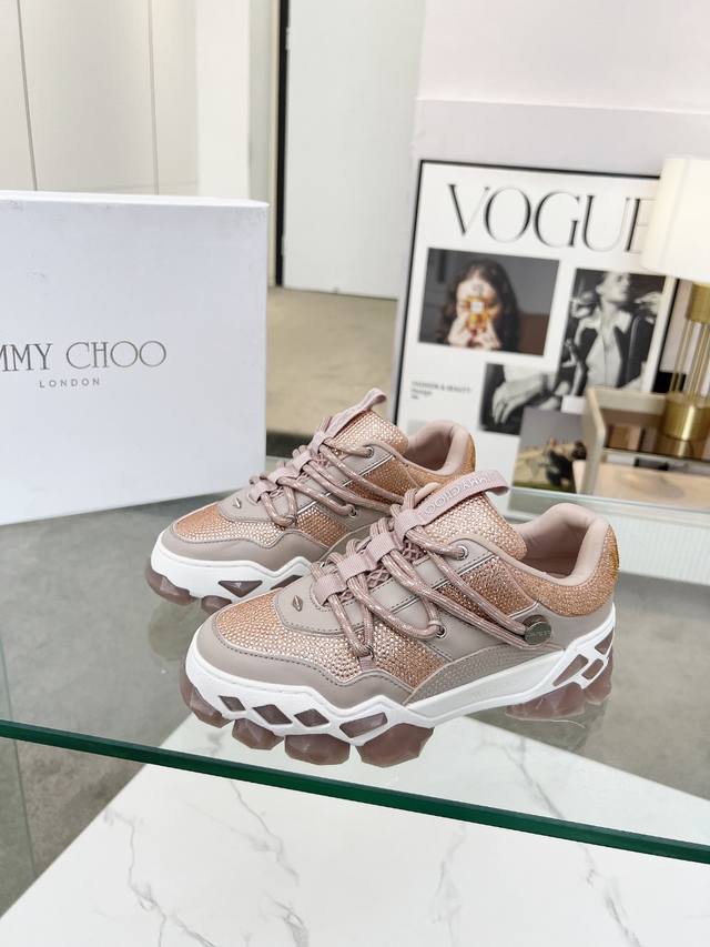 皮面 ，钻面 Jimmy Choo 吉米周 2025春夏新款Diamond X Ii M 系列老爹鞋火爆上新，柔软皮革材质精心制作，立体廓形比例夸张，成就别具一
