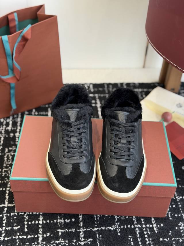 代购级 Loro pian，代工厂p出品，官网同步，纯手工制作，可随意入专柜对比验货，2025最新配色，时尚休闲运动 羊毛 德训鞋 来自意大利的它追求质量和手工