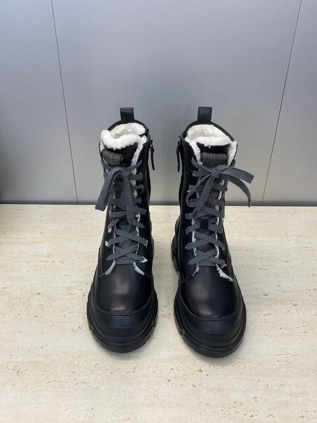 工厂p价p Brunello Cucineli 布鲁内诺库奇内利2025秋冬新款羊羔毛防寒保暖雪地女短靴 Bc 厚底低跟圆头系带机车骑士军靴 材质：鞋面进口小牛