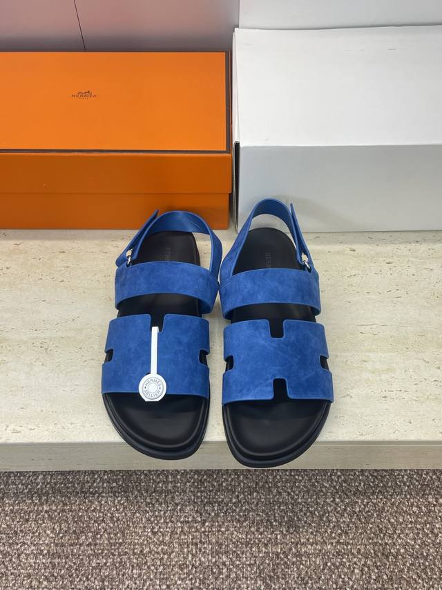 工厂p价p 配全套飞机盒 莞货 顶级版 Hermers 爱马仕 Genius 2025春夏新色度假风拼色情侣款懒人沙滩鞋 H家经典平底圆头露趾二舅凉拖鞋 材质: