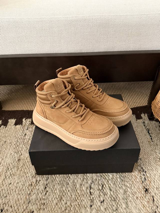 Xy-0980 工装系带板鞋 特别休闲百搭的一款工装鞋 精选头层牛磨砂 配色非常高级 私模防滑大底 脚感无敌的存在 日常通勤必备 适合百搭任何场合！ Size：