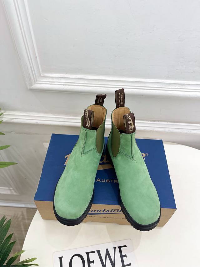 Blundstone 布朗德斯通 2025秋冬新品 经典复古切尔西短靴 Bs作为这两年最受欢迎的设计师牌，设计简单、细节巧妙、清新脱俗！ 不想满大街撞款的可以看