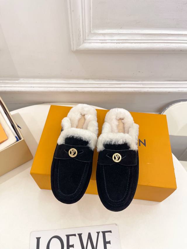 Lv 路易威登 25 2025 秋冬新款 顶级版本 专柜主打最新款 Soho露跟乐福毛毛拖鞋硬货上新 代购级别！高级感十足！国内外博主刷爆的一款，复古又时髦 上