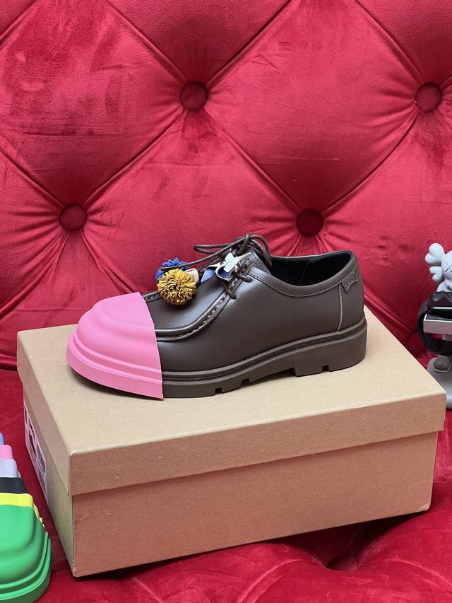 独家实拍 顶级版本 Camper西班牙潮牌26Vs秋季新款休闲系列 原版一比一打造 原版开模可拆卸式胶头 撞色工艺 德比鞋超级 Camper 德比鞋 可拆卸鞋头