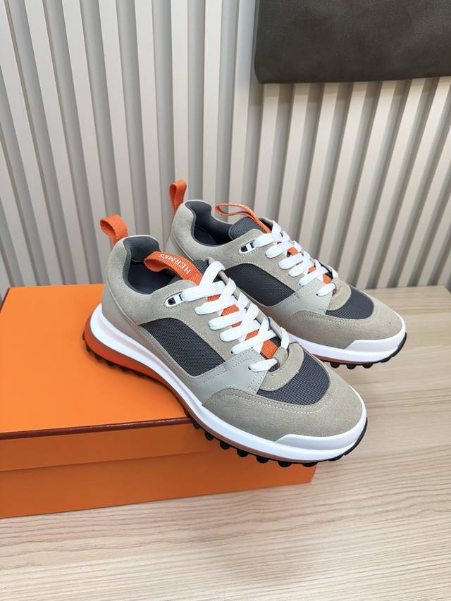 HermèS 秋冬男士休闲鞋 经典回归 这双爱马仕25Ss秋冬板鞋 真的绝了！ 经典型楦搭配英伦复古设计 低调又高级 原版倒模楦型 1:1还原大牌形体 皮质细腻