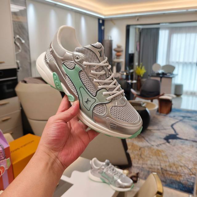 香港 连卡佛Lanecrawford专柜 代工厂p “ ” 25 各界知名网红、模特明星、名媛首选品牌 “路易威登”代购级版本 2025Lanecrawford