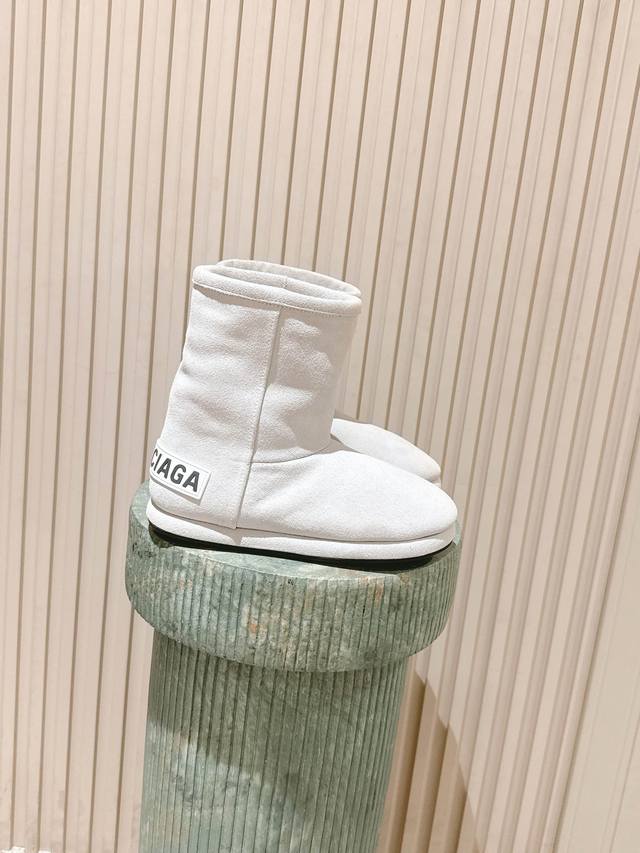 顶级版本： :Balenciaga巴黎世家滑雪系列Skiwear最新款阿拉斯加雪地靴 Balenciaga巴黎世家滑雪系列Skiwear最新款阿拉斯加雪地靴 正