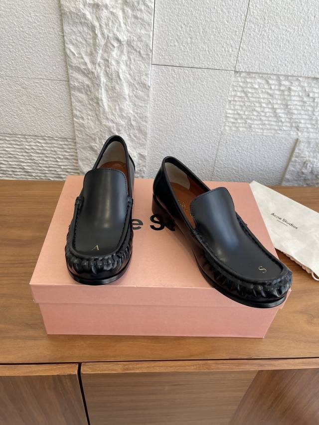 顶级版本:女 男 Acne Studios 25Ss 秋冬新款 情侣款 字母徽标 褶皱 乐福鞋 Acne Studios Boafer Light Loafer