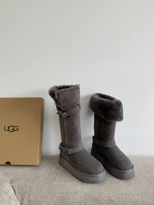 顶级版骑士靴厚底系列 秋冬皮扣骑士靴. 隆丰A级皮毛一体 谁穿谁女神的款 可外翻两穿 怎么搭配怎么好看 Size：35 40 41定制 厂价p：