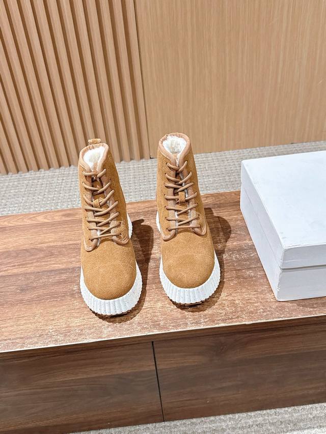 蔻依新款羊毛运动鞋高帮鞋、容祖儿和孙怡宋茜明星同款、麂皮材质 羊毛内里 轻盈百搭四季可穿 橡胶发泡底私模大底 Size：35-39 40 41定做不退换