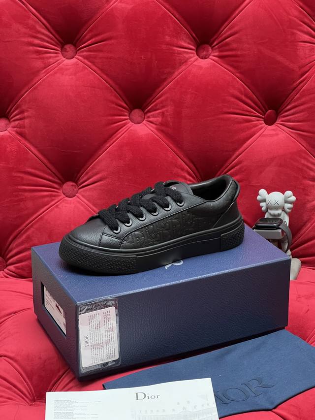 独家实拍 顶级版本 迪奥Dior X Denim Tears联名合作款 B33系列 休闲男鞋 原版购入开发 做货 这款 B33 是二零二三秋季新品 重新诠释经典