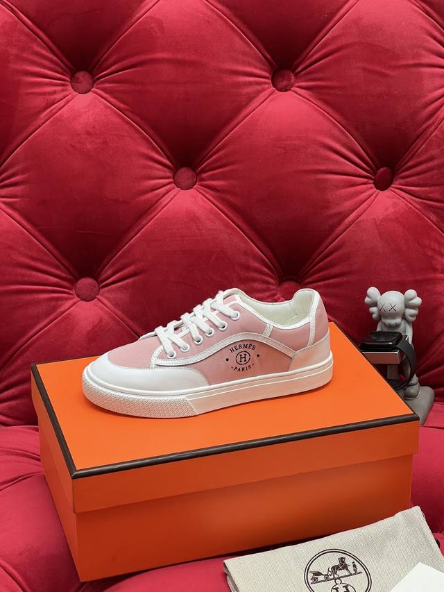 男款+10 独家实拍 顶级版本 25Ss 爱马仕Deep系列情侣款小白鞋休闲滑板鞋 时尚的图形设计 打造复古风格 鞋面：进口牛皮材质 内里：进口羊皮里 大底：T