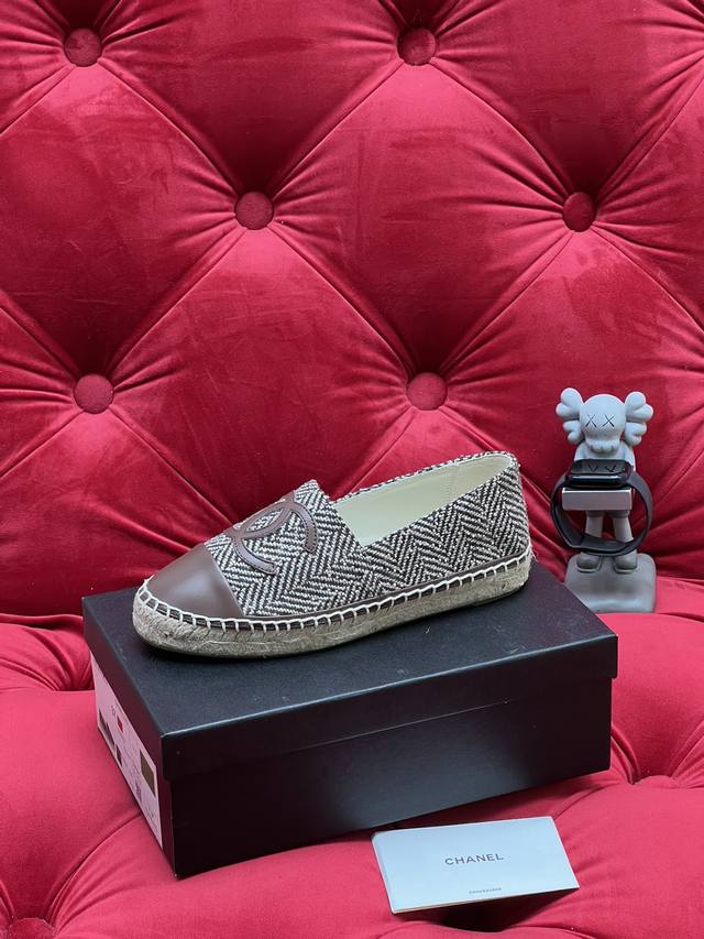 独家实拍 顶级版 Ss小香渔夫鞋 新出色 万年不失宠 百搭舒适款 多年坚持原版开发 要求精益求精 100%纯手工编织 精品包装 面料：定制原版 特殊布面 内里：