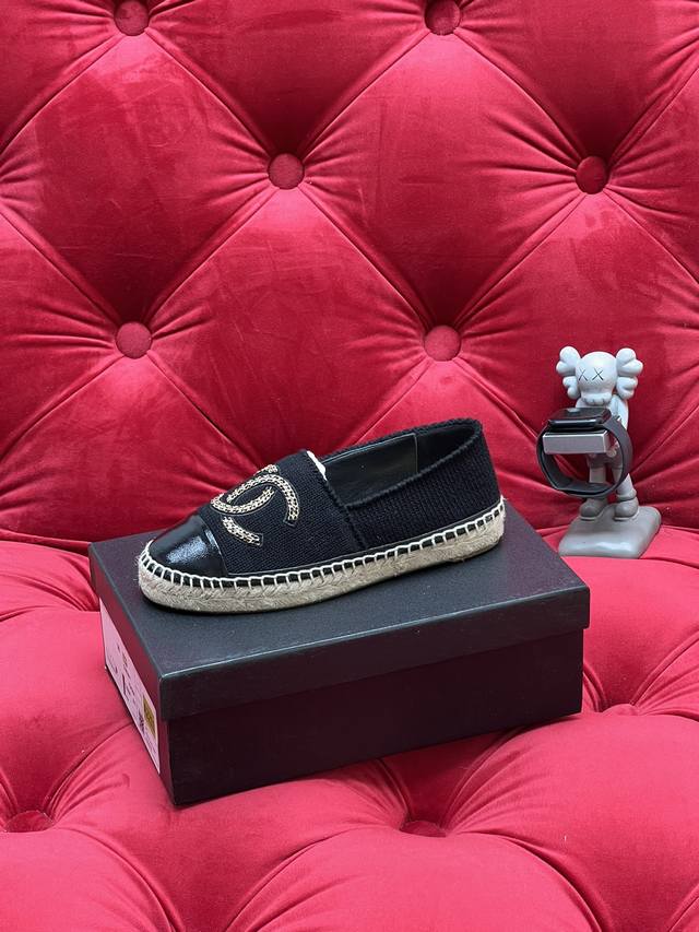 独家实拍 顶级版 重磅新色！！！ Ss小香渔夫单鞋 新配色 万年不失宠 百搭舒适款 多年坚持原版开发 要求精益求精 100%纯手工编织 精品包装 面料：定制原版