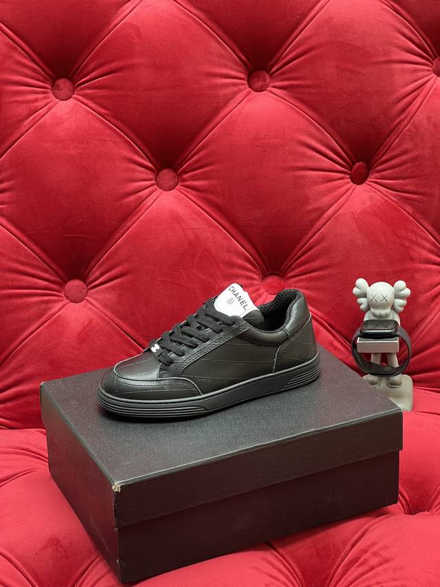 独家实拍 顶级版本 Chanel香奈儿熊猫鞋 25Ss最新款 全皮 熊猫配色 小白鞋 休闲 运动鞋 滑板鞋 原版购入开发 做货 小香 C家 多色选择！原版包装！