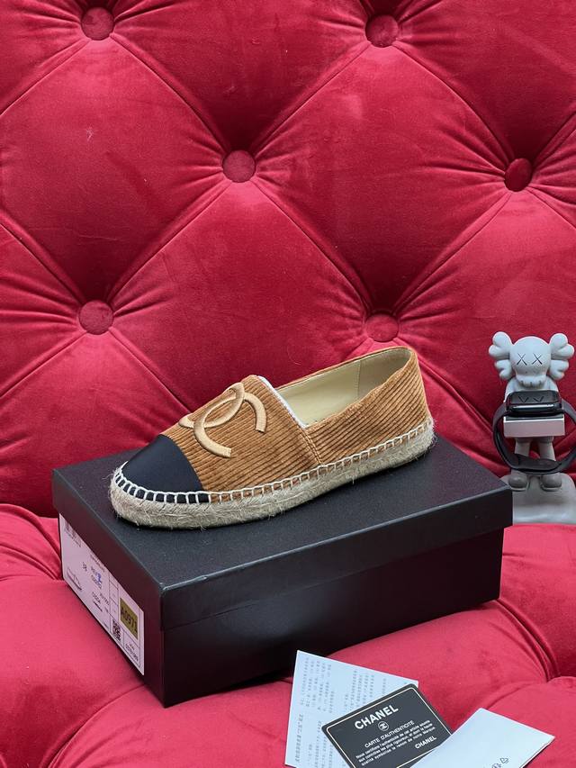 独家实拍 顶级版本 2026Ss小香渔夫鞋 新出色 万年不失宠 百搭舒适款 多年坚持原版开发 要求精益求精 100%纯手工编织 精品包装 面料：定制原版 特殊布