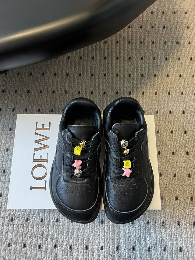 顶级品质 男 Loew* 罗意威 25Ss秋冬情侣款 新款Jambo板鞋绑带复古英伦风小白鞋 原版购入开发，细节处理到位。这将是引爆早秋的第一款爆版，值得拥有。