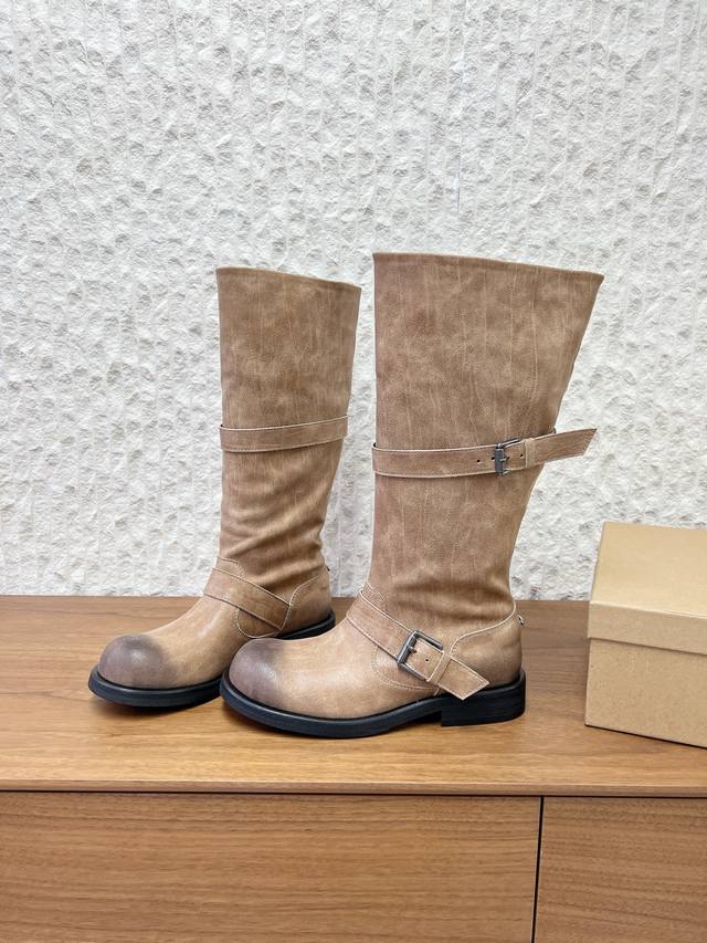 G199 Negativethree 小众潮牌 25Ss秋冬新款 机车靴 骑士靴 韩国各大网红 明星都在穿的 一款小众韩国品牌 关键是这个狠狠的戳到了我 氛围感