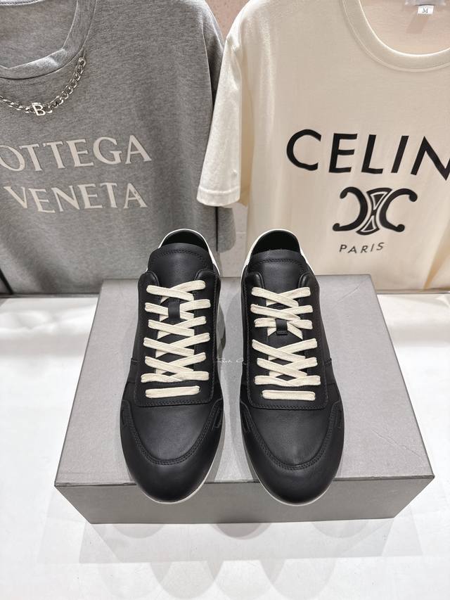 高版本出厂 男码+10 Rick Owens欧文斯F024 2025Ss新款情侣款复古运动休闲鞋德训鞋阿甘鞋 原版购入开发 做货 掌握时尚的默契，采用全粒面小牛