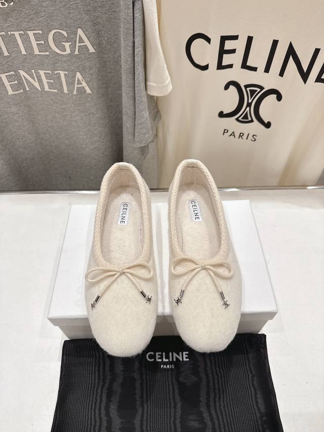 高版本出厂 毛里 Celine*赛琳F018 2025Ss新款玛丽珍加毛平底乐福鞋毛毛鞋单鞋 网红爆款来袭！各大网红抢先体验、Celine网红Ins种草神器、非