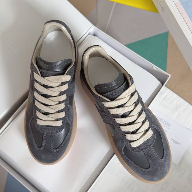 顶级版本：女款 Maisonmargiela Mm6 马吉拉 厚底 德训鞋 休闲 运动鞋 原版购入开发 做货 鬼才设计师品牌，一个轻奢品牌 这一款德国训练鞋延续