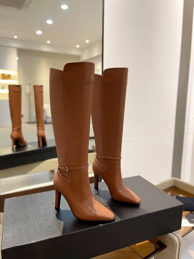 价格p： ◆ 年度畅销款 圣罗兰 秋冬新款 圣罗兰 Saint Laurent0， 开始叫做Yves Saint Laurent 或 简 做Ysl，是法国人伊夫