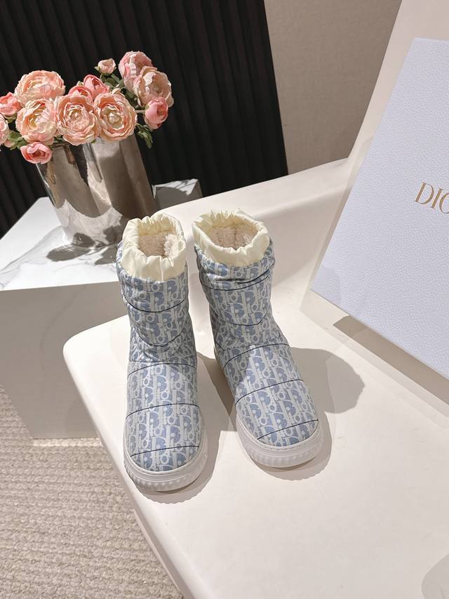 高版本出厂 Dior*迪奥F019 2025Ssd家秋冬新款保暖羽绒靴毛毛靴短靴 原版复刻 细节完全对版 全新毛靴风向标 好看非常抢眼 简约百搭不平凡 原版防水