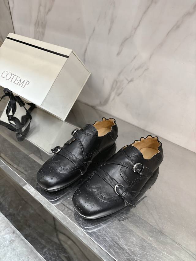 Cotemp2025秋冬新款复古乐福鞋这一季的鞋子更有腔调了 鞋型和颜色配合的太棒了，时髦精的挚爱不允许错过的乐福鞋对版牛皮 高丝光羊京面料，水染牛皮内里，私模