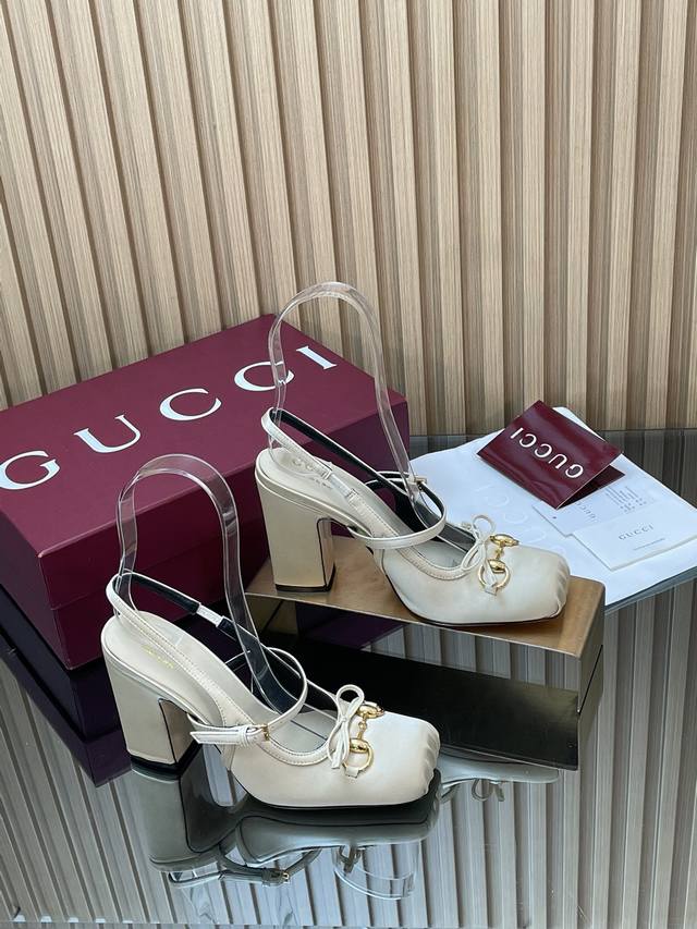 米杏真丝 Gucc高端精品 2025海外早秋Gucci Horsebit系列新品高跟方形方头新式芭蕾鞋 马衔扣新款小方头穆勒鞋经典精致优雅蝴蝶结浅口鞋高质感后系